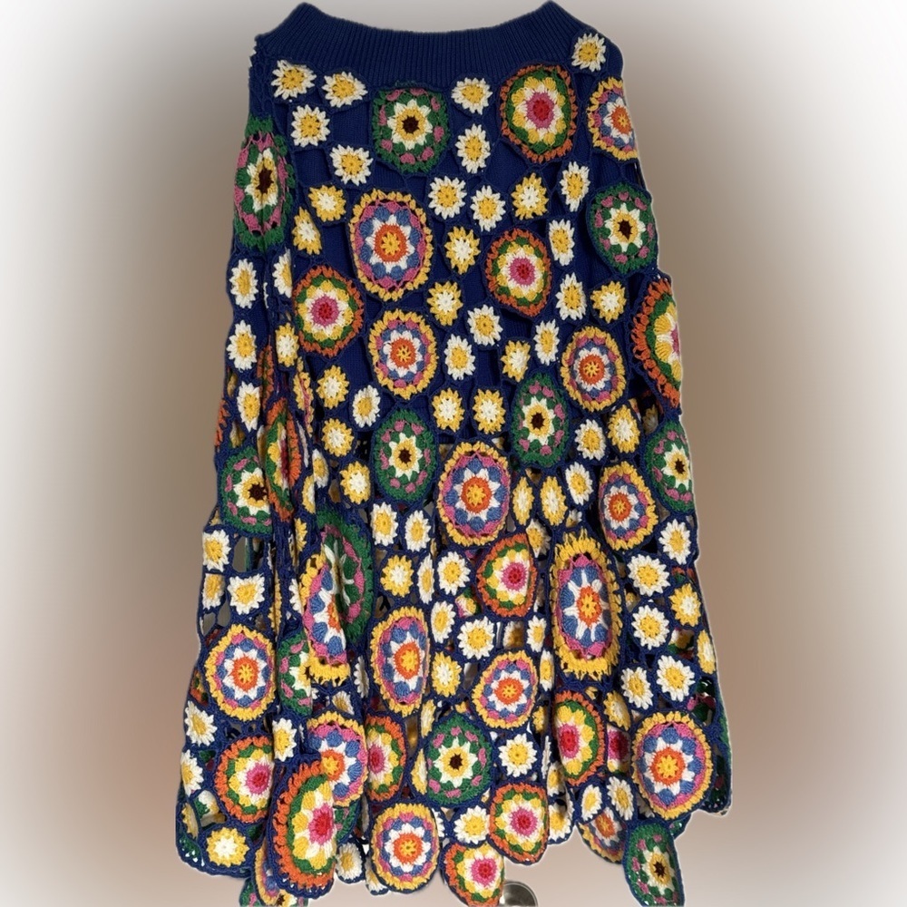 Mira Mikakati Pattern Skirt Size S - Picture 2 of 4